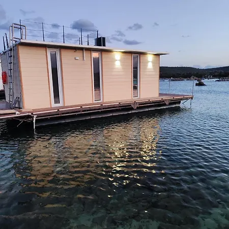 Houseboat Costa Smeralda Botel